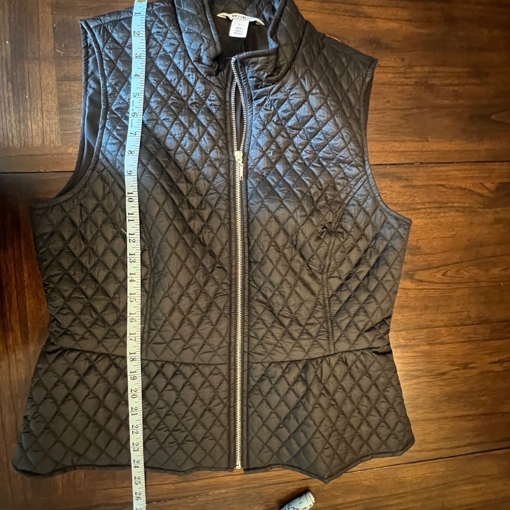 White House Black Market Women's Black Quilted Peplum Vest, Size Large - Picture 6 of 13